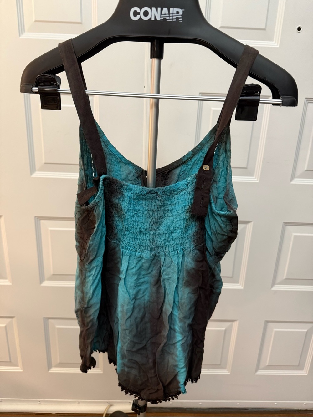 Embroidered Teal & Black Sleeveless Cami with Button Front - Picture 5 of 7